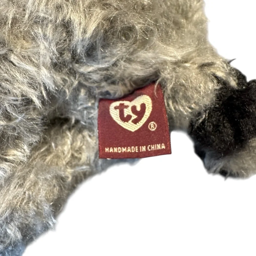 Vintage 1993 Radcliffe The Raccoon Thief of Hearts TY Beanie Babies
